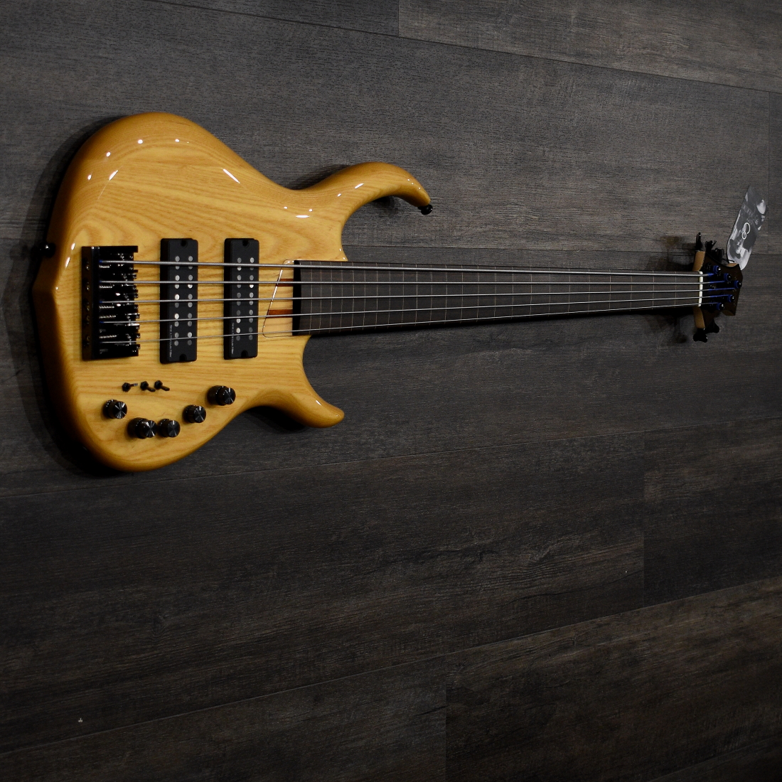 Sire Fretless Bass Guitar M5 5 String nt - Image 2